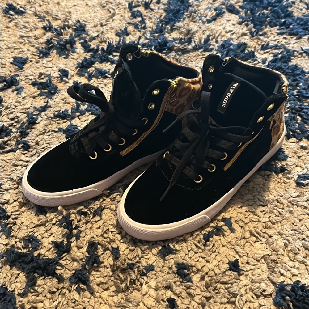 Women Supra Shoe